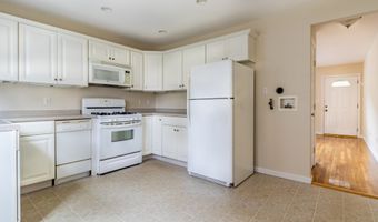 51 Park Ave 6-97, Danbury, CT 06810