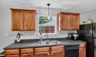 15077 Clear Springs Dr, Biloxi, MS 39532