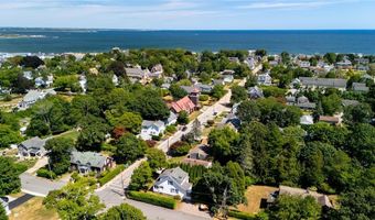 114 Rodman St, Narragansett, RI 02882