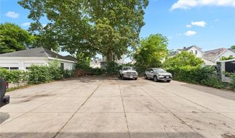 129 Cleveland St, Central Falls, RI 02863