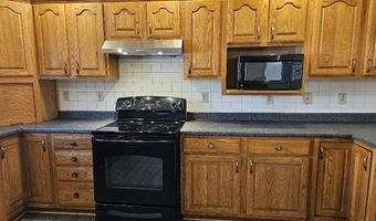 713 Mcgrath Pond Rd, Belgrade, ME 04917