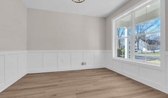 293 Trenton Ave N, Bayville, NJ 08721