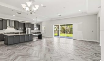 6404 MAIDEN SEA Dr, Apollo Beach, FL 33572