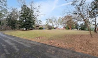 4120 S Lakeshore Dr, Acworth, GA 30101