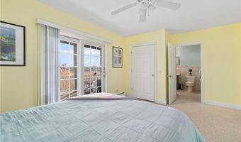 18 STARFISH Dr, Narragansett, RI 02882