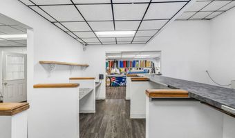 1567 Hammond St, Bangor, ME 04401