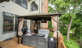 639 Wood Fern Dr, Ballwin, MO 63021