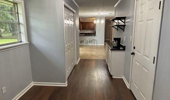 303 Melwood Dr, Amory, MS 38821