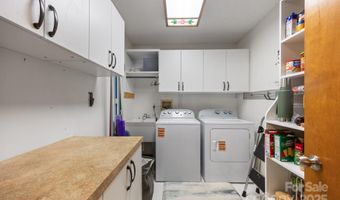 210 Meadow Run Ext, Asheville, NC 28806