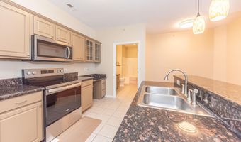 301 Scio Village Ct 262, Ann Arbor, MI 48103