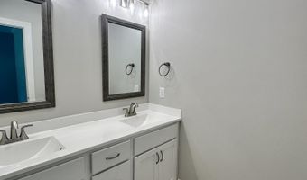 827 Fairway Rd, Ayden, NC 28513