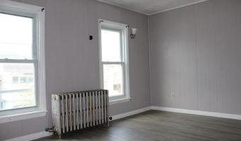 27 Trinity Pl, Amsterdam, NY 12010