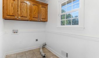 112 Shoally Park Dr, Boiling Springs, SC 29316