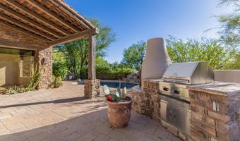 2208 N SAGEBRUSH Ln, Carefree, AZ 85377