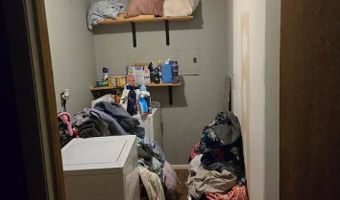 1119 Chatwood Dr, Anniston, AL 36206