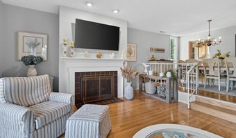 42 Turtle Bay Dr 42, Branford, CT 06405