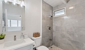 2012 Komo Mai Dr, Pearl City, HI 96782