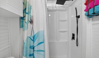 26 Leisure Dr, Auburndale, FL 33823