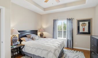 921 Hildebrand Dr, Indianapolis, IN 46217