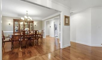 965 Knoll Crest Ct, Alpharetta, GA 30004