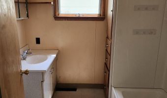 520 W Lake St, Alpena, MI 49707