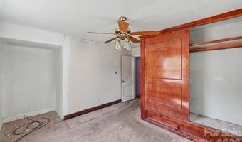 1212 Meadow Ln, Charlotte, NC 28205