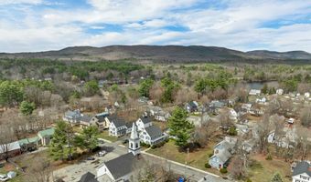 19 Church St, Alton, NH 03809