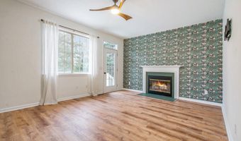 5660 Versailles Ave, Ann Arbor, MI 48103