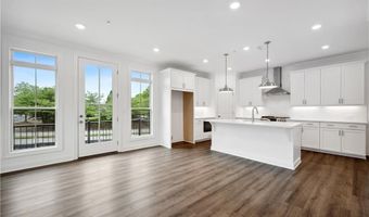 124 Downing Dr, Alpharetta, GA 30022