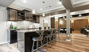 22530 FOREST RUN Dr, Ashburn, VA 20148