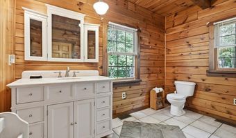 14 E Point Rd, Albrightsville, PA 18210