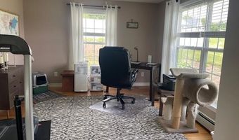 14 Grandview Dr, Berlin, NH 03570