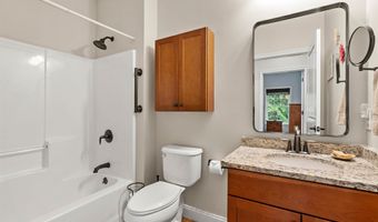 32 Birch Cir 32, Brentwood, NH 03833