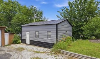 528 E 15th St, Baxter Springs, KS 66713