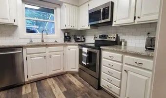 16 Victoria Ln, Bella Vista, AR 72715