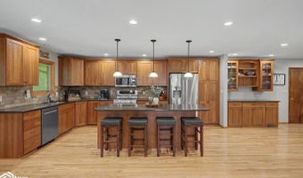 2349 Lake View Dr, Ames, IA 50010
