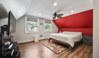 47 Overlea Ln, Aberdeen, NJ 07747
