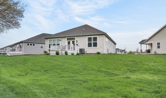 777 W Fairway Dr, Addison, IL 60101