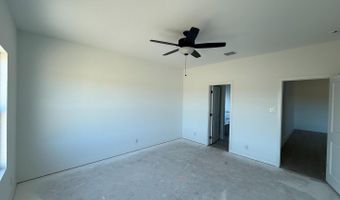 186 Peeps Ct, Adkins, TX 78101