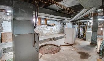 1011 State St, Alton, IL 62002