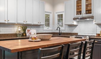 42869 NASHUA St, Ashburn, VA 20147