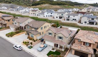 411 Calabrese St, Fallbrook, CA 92028