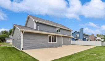 708 13th St SW, Altoona, IA 50009