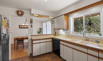 795 Twin Pines Cir, Ashland, OR 97520