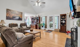 905 Daisy Ln, Athens, GA 30605