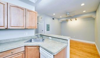 4-16 Humboldt Pl, Boston, MA 02127