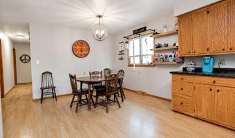 816 12th Ave, Aberdeen, SD 57401