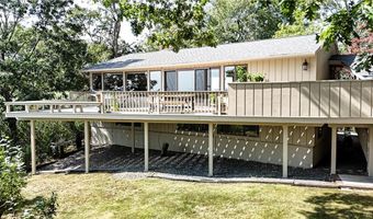 2 Buckingham St, Barrington, RI 02806