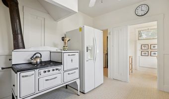 1300 Regent St, Alameda, CA 94501