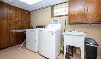 859 Country Club Ln, Ashland, OH 44805